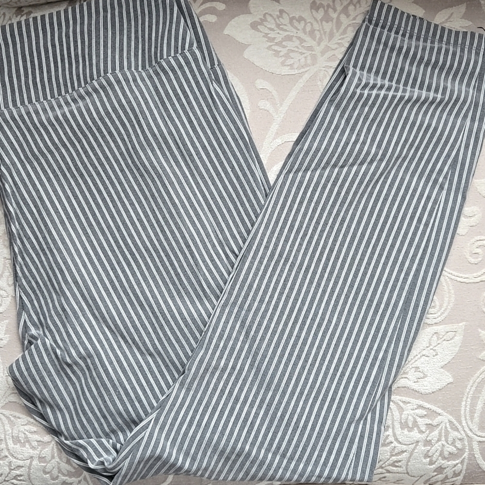 Pull-On Skinny Pants